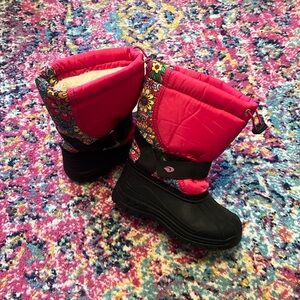 Size 12 little girls Snow Boot